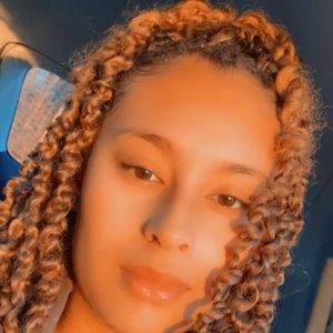 Meet your Posher, Brianna